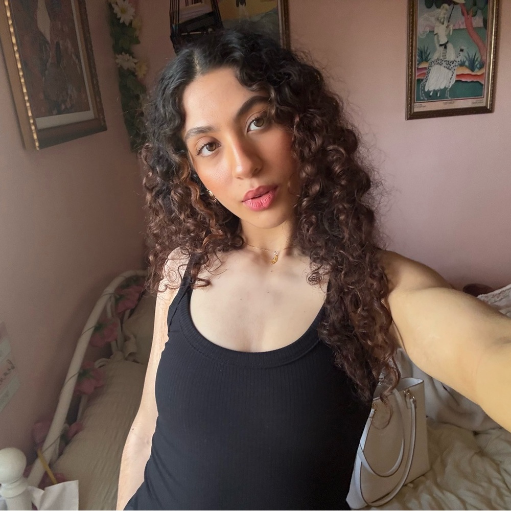 Meet your Posher, Nour